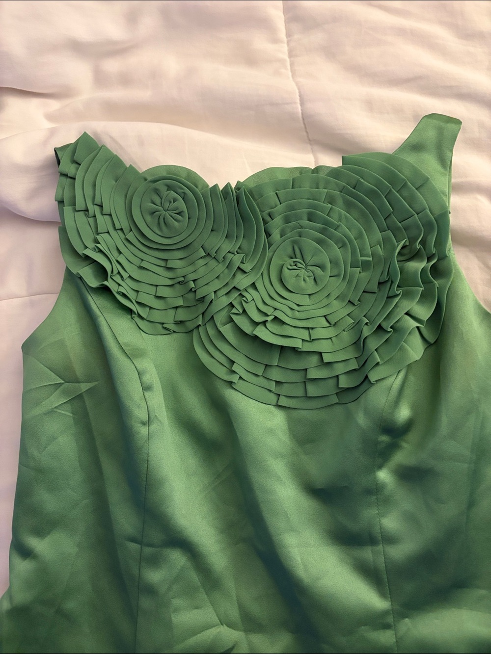 David's Bridal Mint Green Dress with Rosette Detail Size 10 - Picture 3 of 9